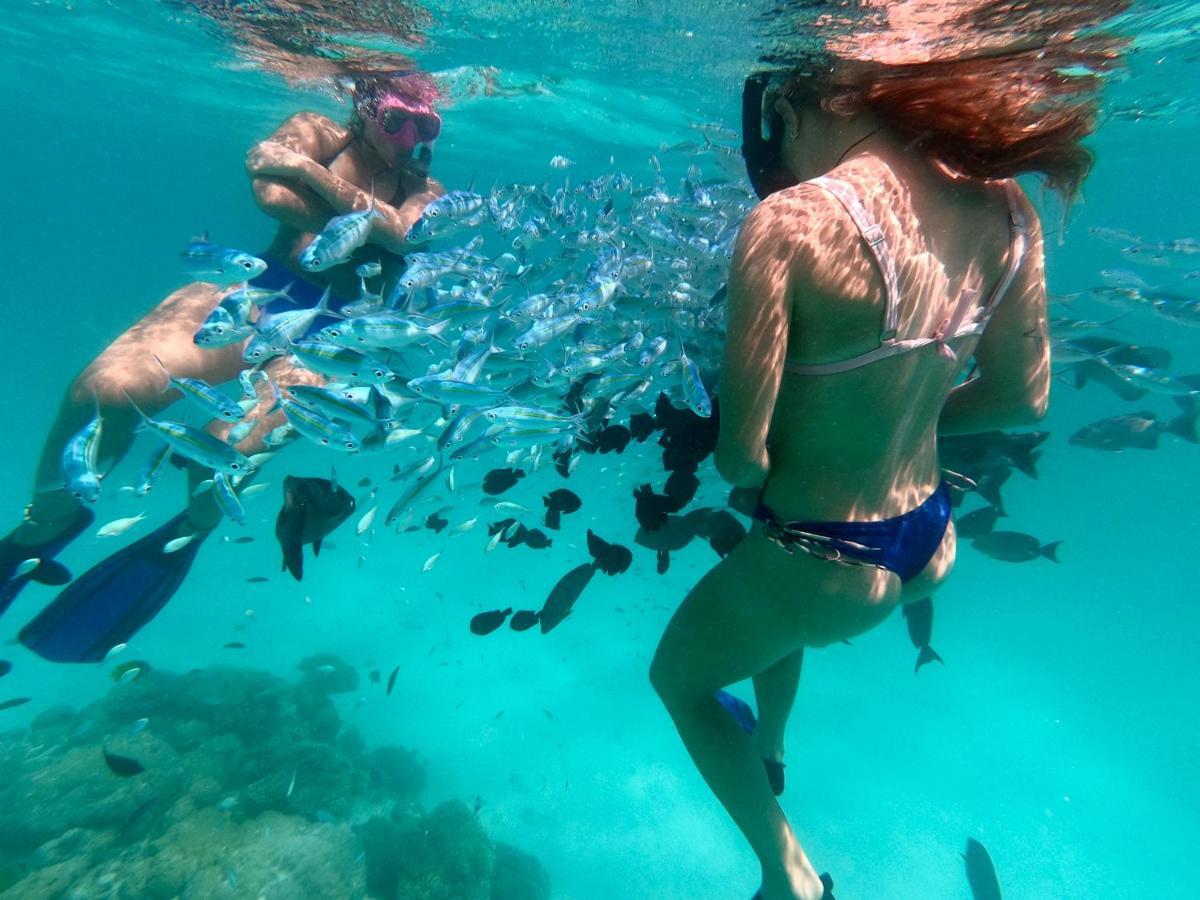 Summer Vibes Beach Front Rasdhoo Bagian luar foto