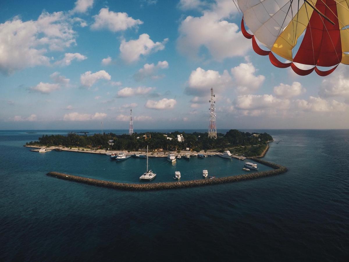 Summer Vibes Beach Front Rasdhoo Bagian luar foto